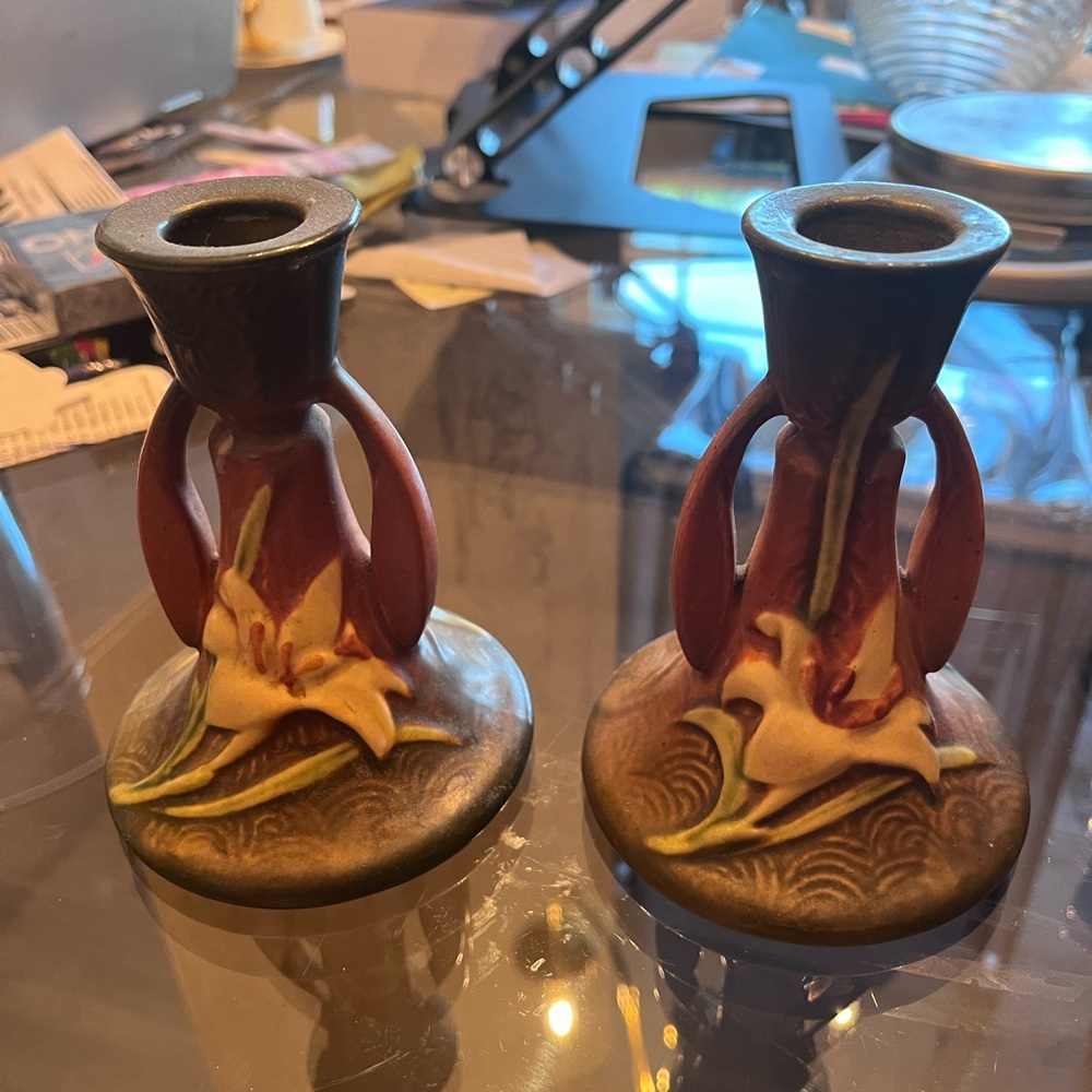 Roseville lily zephyr candlesticks 1163 - 4 ½